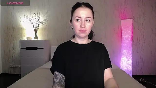 Explore our live girls sluts from our Custom and Multi clubs and checkout exclusive access to highly interactive content, such as shape, hair, titties, pussy type and many more.