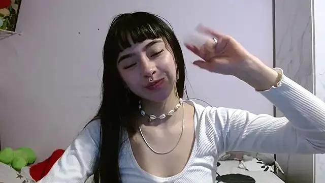 Explore our live girls sluts from our Custom and Multi clubs and checkout exclusive access to highly interactive content, such as shape, hair, titties, pussy type and many more.