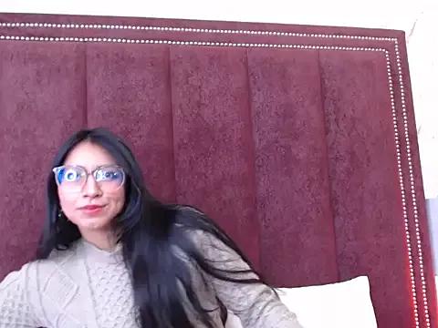 Explore our live girls sluts from our Custom and Multi clubs and checkout exclusive access to highly interactive content, such as shape, hair, titties, pussy type and many more.