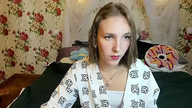Explore our live girls sluts from our Custom and Multi clubs and checkout exclusive access to highly interactive content, such as shape, hair, titties, pussy type and many more.