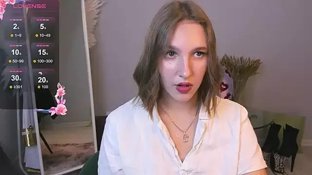 Explore our live girls sluts from our Custom and Multi clubs and checkout exclusive access to highly interactive content, such as shape, hair, titties, pussy type and many more.