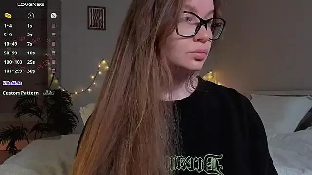 Explore our live girls sluts from our Custom and Multi clubs and checkout exclusive access to highly interactive content, such as shape, hair, titties, pussy type and many more.