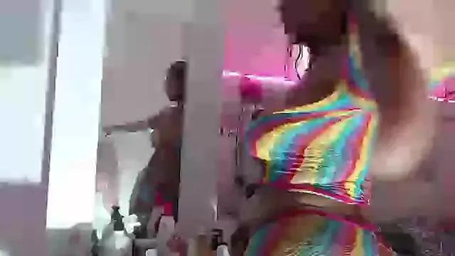 Vivi_bless from StripChat