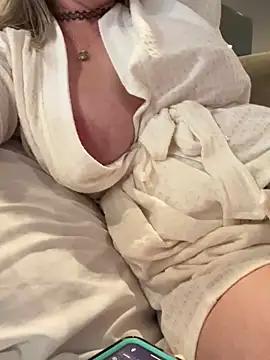 Vivian_MayXxX from StripChat