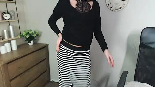 VivianWILD from StripChat