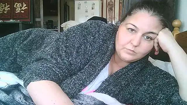 Vivien1234-secret from StripChat