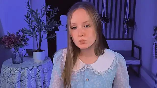 VivienLeeigh from StripChat