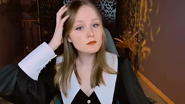 VivienLeeigh from StripChat