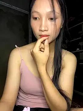 vyvy777 from StripChat