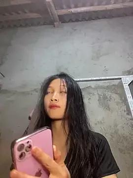 vyvy777 from StripChat