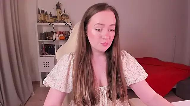 WalkingGirl from StripChat is Freechat