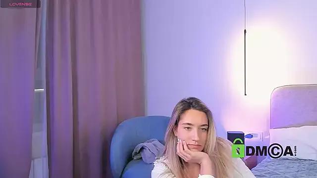 Wallflowerr from StripChat