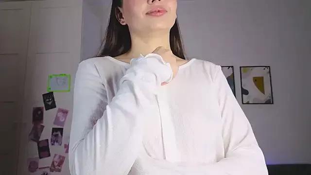 Explore our live girls sluts from our Custom and Multi clubs and checkout exclusive access to highly interactive content, such as shape, hair, titties, pussy type and many more.