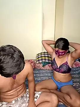 WB_couple143 webcams show profile image 