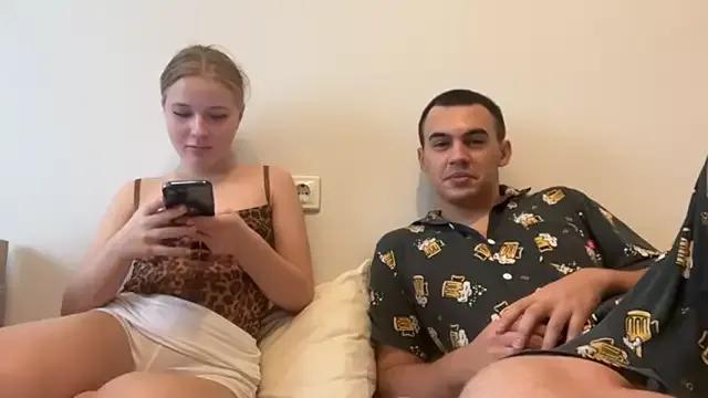 wekittycluby from StripChat is Freechat