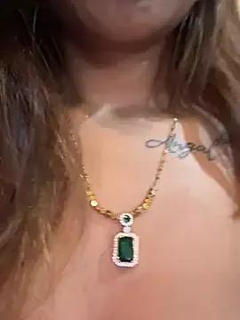 Explore our live girls sluts from our Custom and Multi clubs and checkout exclusive access to highly interactive content, such as shape, hair, titties, pussy type and many more.