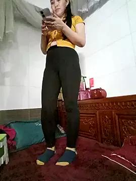 Wet_pussyxx from StripChat is Freechat