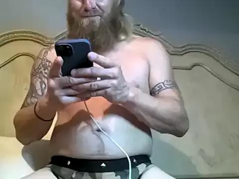whitehammer94u from StripChat is Freechat