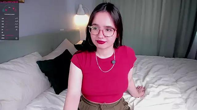 WildaBisom from StripChat is Freechat