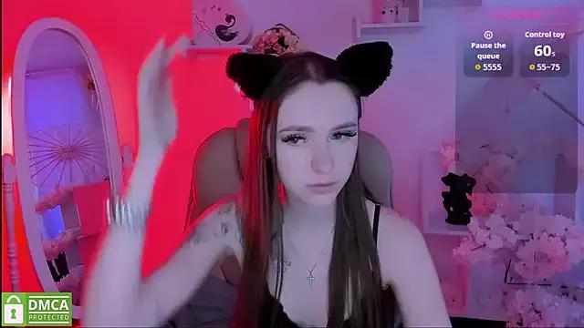 WildHoneyXO from StripChat is Freechat