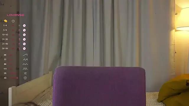 Explore our live girls sluts from our Custom and Multi clubs and checkout exclusive access to highly interactive content, such as shape, hair, titties, pussy type and many more.