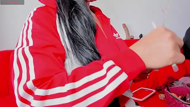 willow_boobs from StripChat