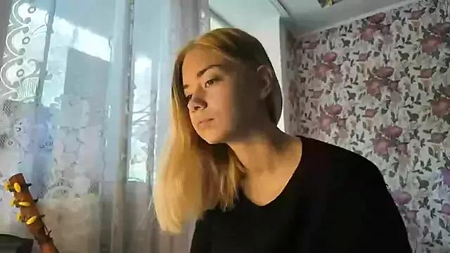 Witching_Moon from StripChat is Freechat