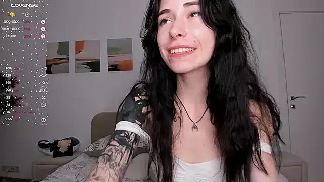 WithoutRa from StripChat is Freechat