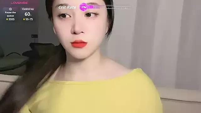 Woaiqinqin webcams show profile image 