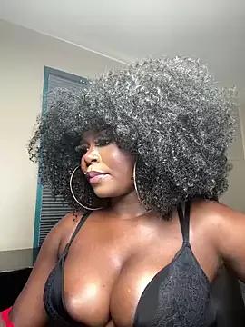 WomanNextdoor1 webcams show profile image 