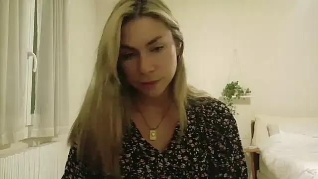 wonderalice31 from StripChat is Freechat