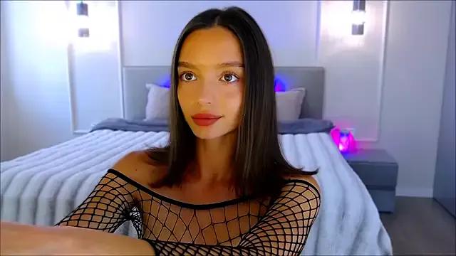wow_Mia from StripChat