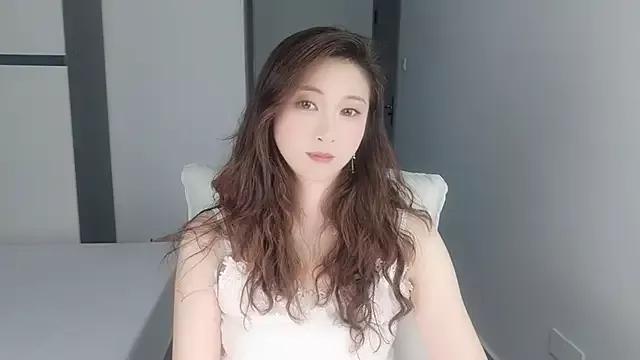 wuyueaini from StripChat
