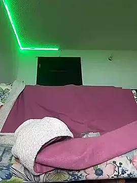 Xaira_Ruiz_ from StripChat is Freechat