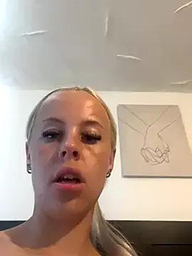 XBlonde_spiceX webcams show profile image 