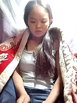 xinhxinhcute from StripChat is Freechat