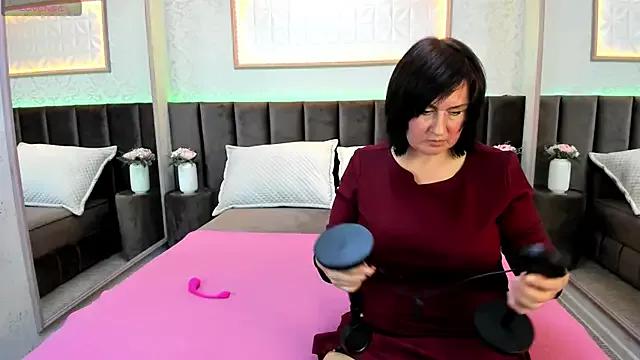 XLindaMilfX webcams show profile image 