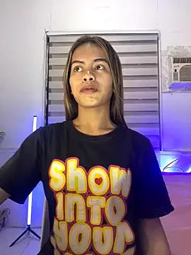 Explore our live girls sluts from our Custom and Multi clubs and checkout exclusive access to highly interactive content, such as shape, hair, titties, pussy type and many more.