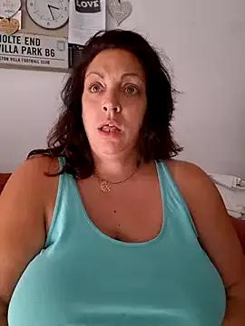 XSouthlondonNAUGHTYMILFXX webcams show profile image 