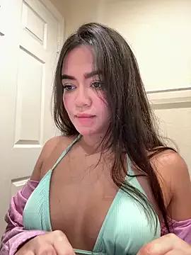 Explore our live girls sluts from our Custom and Multi clubs and checkout exclusive access to highly interactive content, such as shape, hair, titties, pussy type and many more.