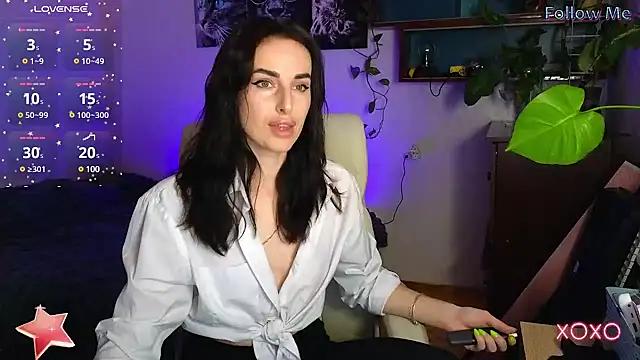 Explore our live girls sluts from our Custom and Multi clubs and checkout exclusive access to highly interactive content, such as shape, hair, titties, pussy type and many more.
