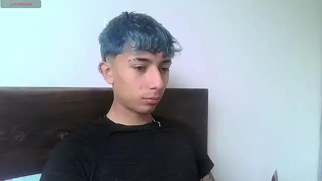 XxAaron_EvilxX from StripChat