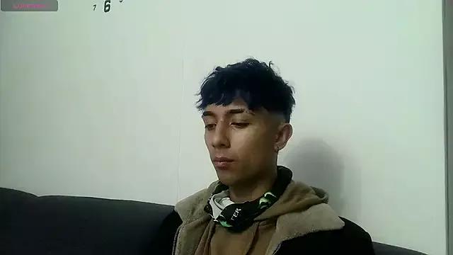XxAaron_EvilxX from StripChat