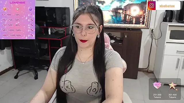 xxbbtaa from StripChat