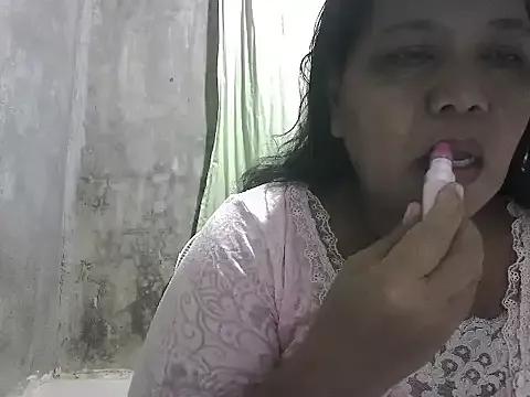 xxbernxxx from StripChat is Freechat