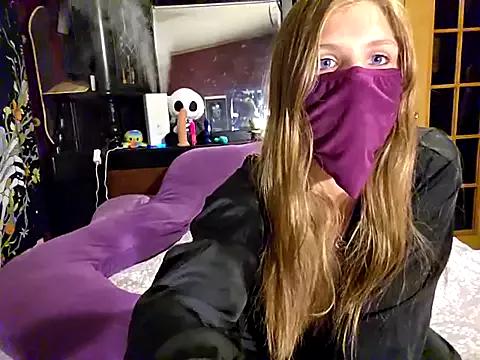 xXKnifeRiderXx from StripChat