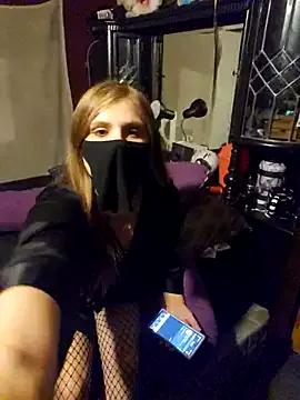 xXKnifeRiderXx from StripChat