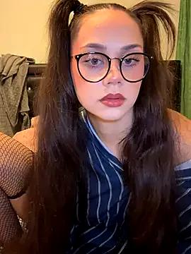 xxx_PocahontaSS from StripChat is Freechat