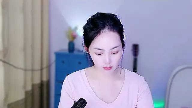 Y-Yuan from StripChat