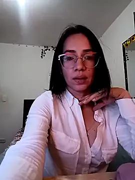 YaraDuartee from StripChat
